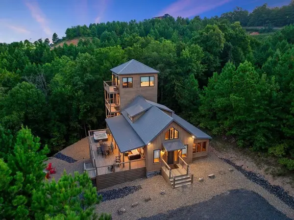 119 Gentry Oak Lane, Broken Bow, OK 74728