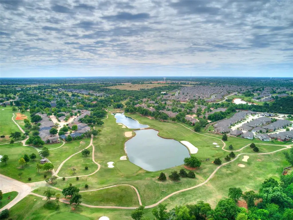 650 E Oak Place, Edmond, OK 73025 - #1
