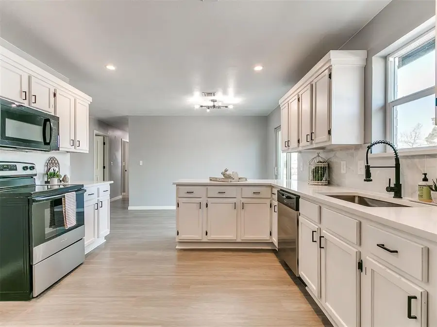 6 Thomas Glenn Road, Shawnee, OK 74801 - Image #2