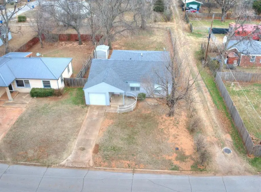 120 N 17th Street, Chickasha, OK 73018 - Image #3