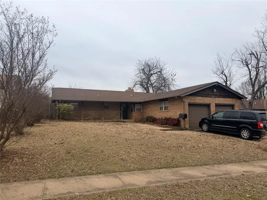 1010 Crown Drive, Edmond, OK 73034 - #2