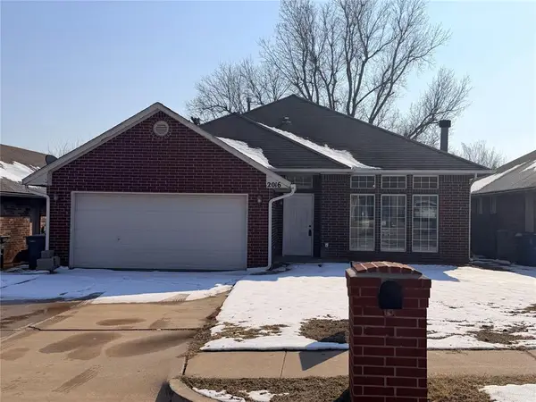 2016 Emerald Brook Court, Edmond, OK 73003