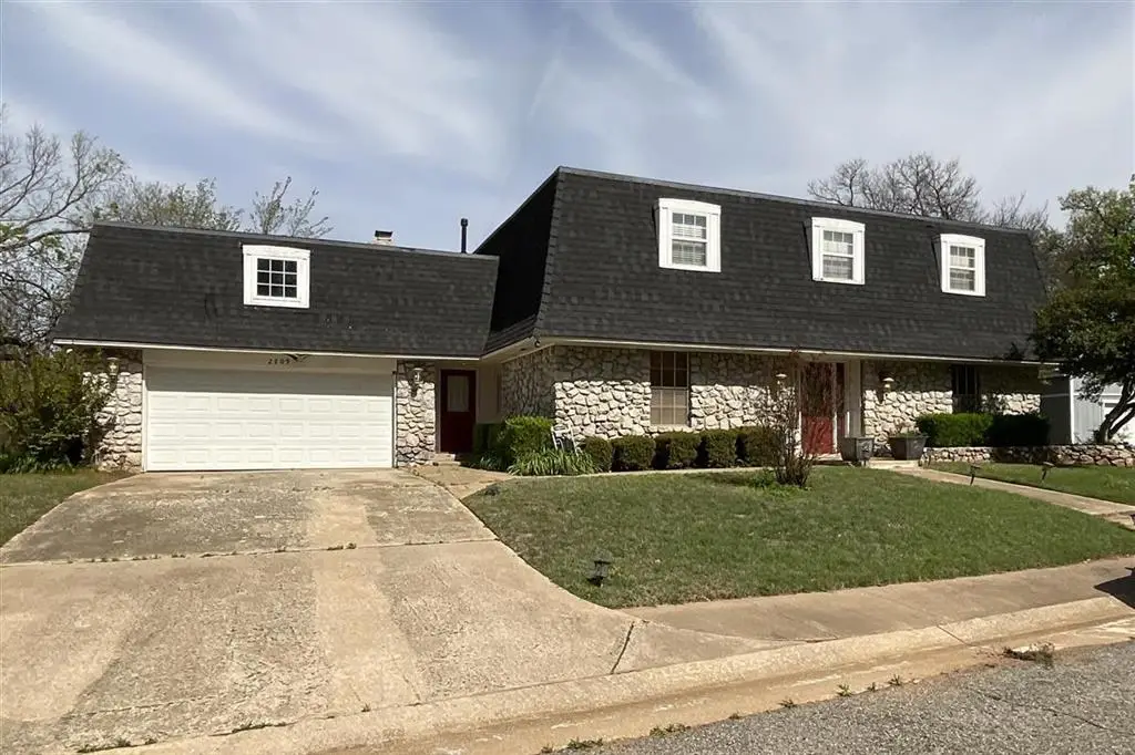 2709 Trail Creek Road, Edmond, OK 73012 - #1