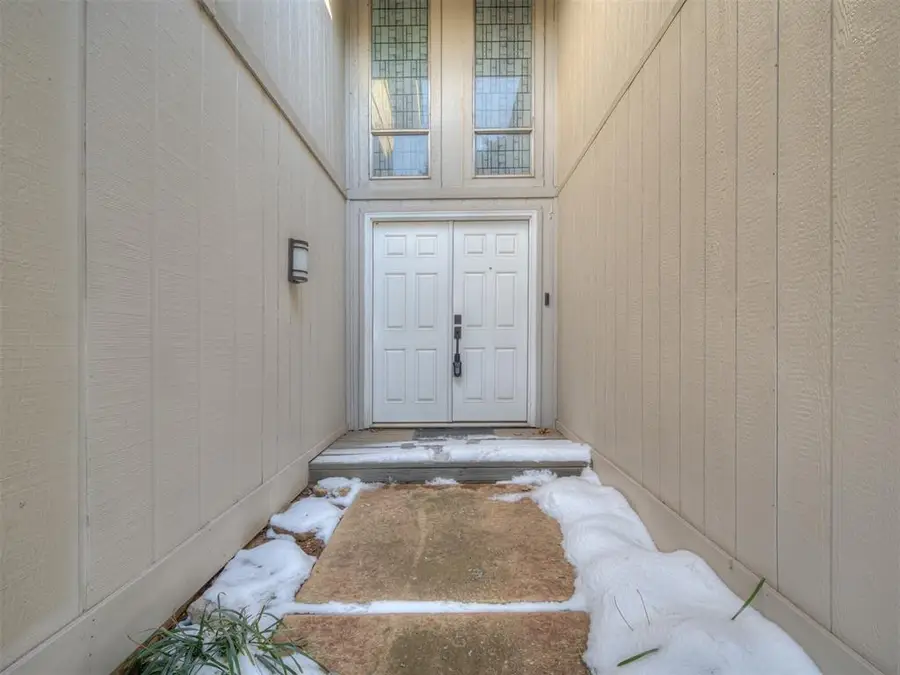 10011 Hefner Village Terrace, Oklahoma City, OK 73162 - #2