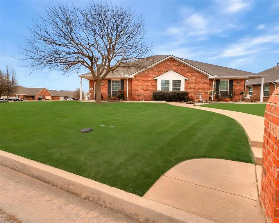 310 Glen Drive, Yukon, OK 73099 - #1