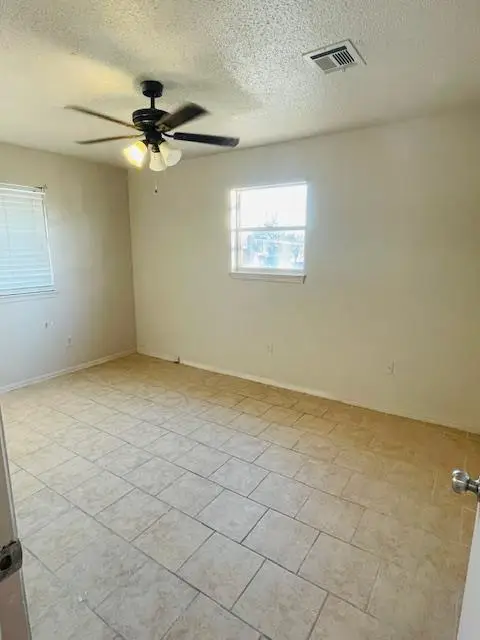 3028 Chetwood Drive, Oklahoma City, OK 73115 - Image #2