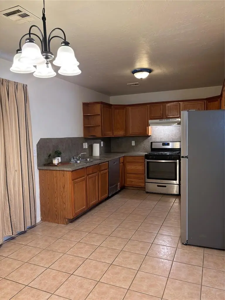 204 NW 91st Street, Oklahoma City, OK 73114 - Image #2