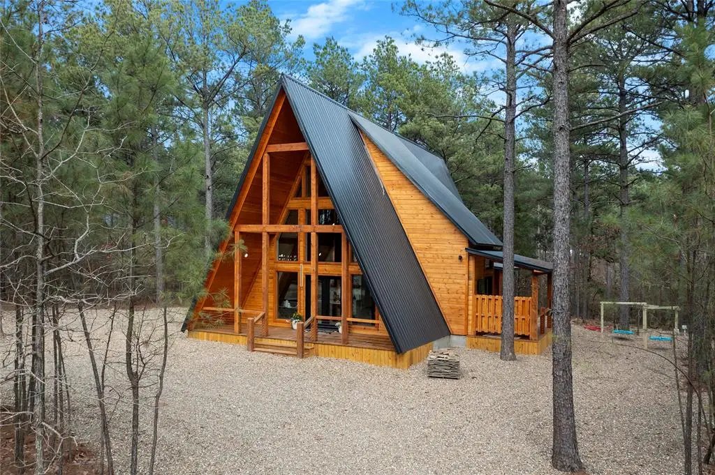 232 Triton Trail, Broken Bow, OK 74728 - Image #1