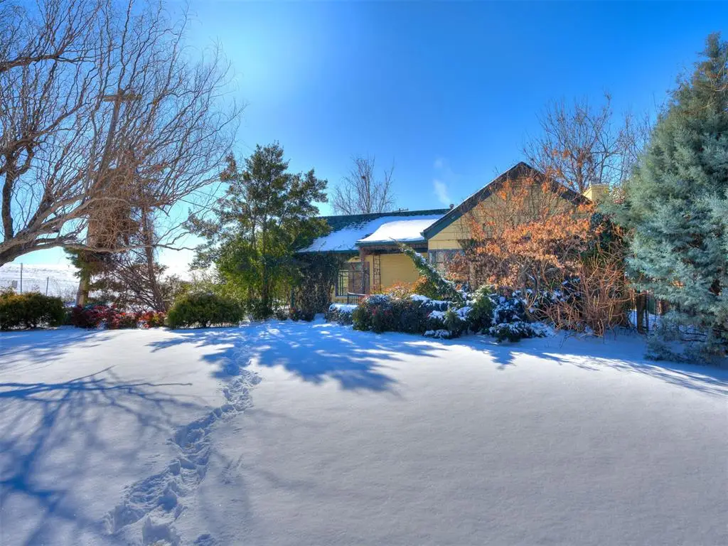 200 Edgemere Court, Oklahoma City, OK 73118 - Image #1