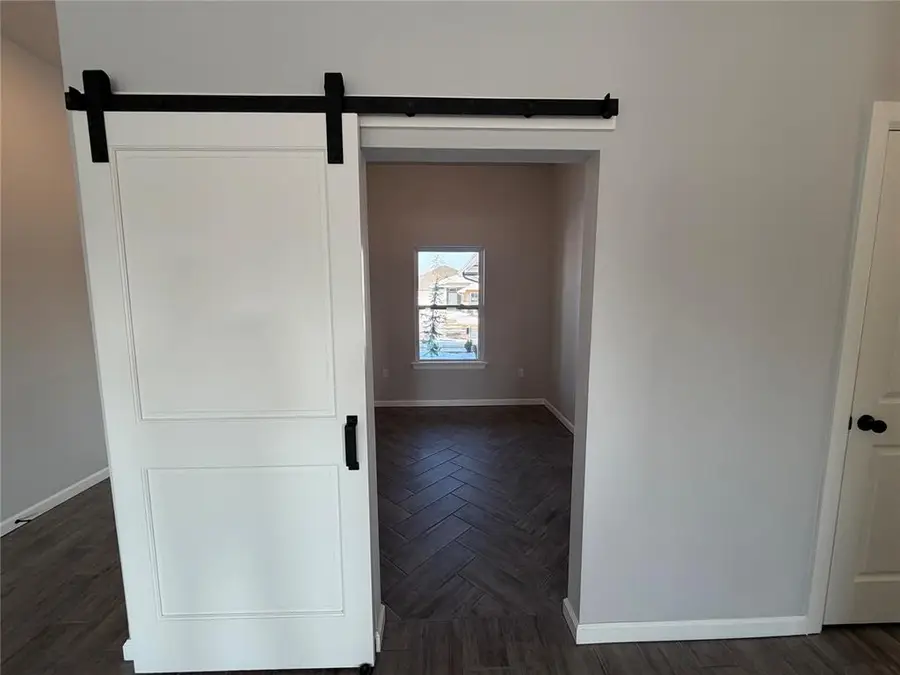 1017 Redwood Creek Drive, Yukon, OK 73099 - #2