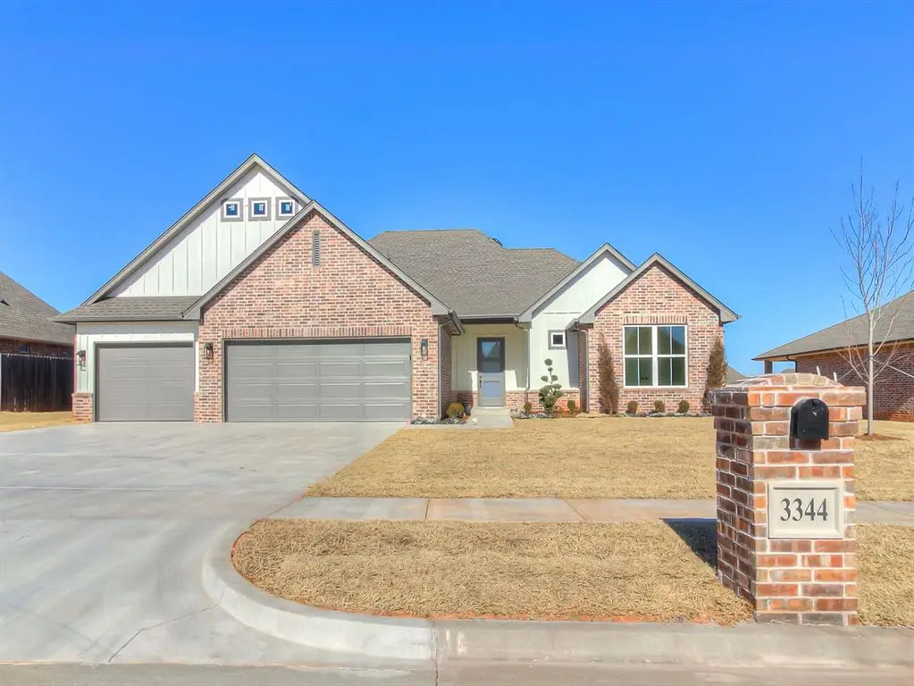 3344 Sagebrush Place, Yukon, OK 73099 - Image #1