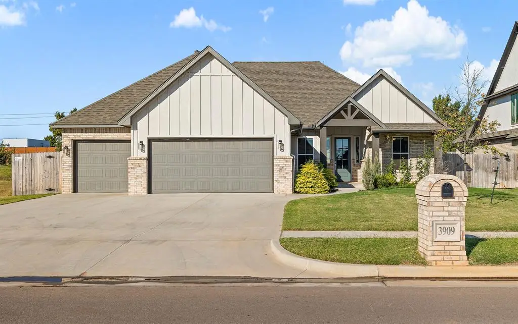 3909 Sorano Drive, Moore, OK 73160 - Image #1