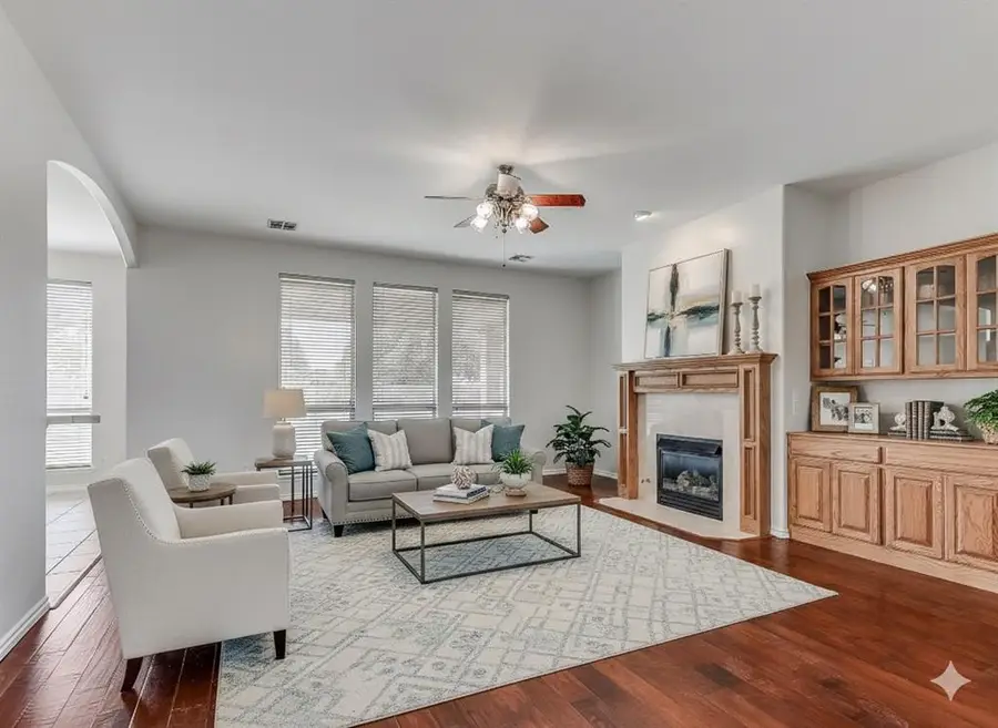 1100 Kingsway Avenue, Yukon, OK 73099 - Image #2