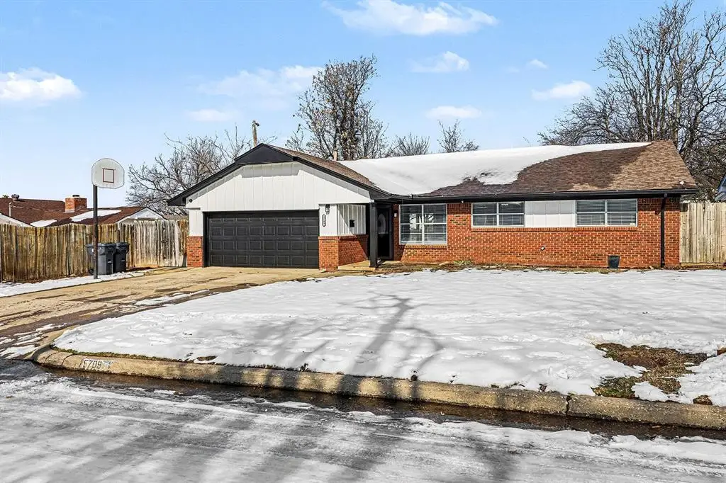 5709 NW 62nd Street, Warr Acres, OK 73122 - Image #1
