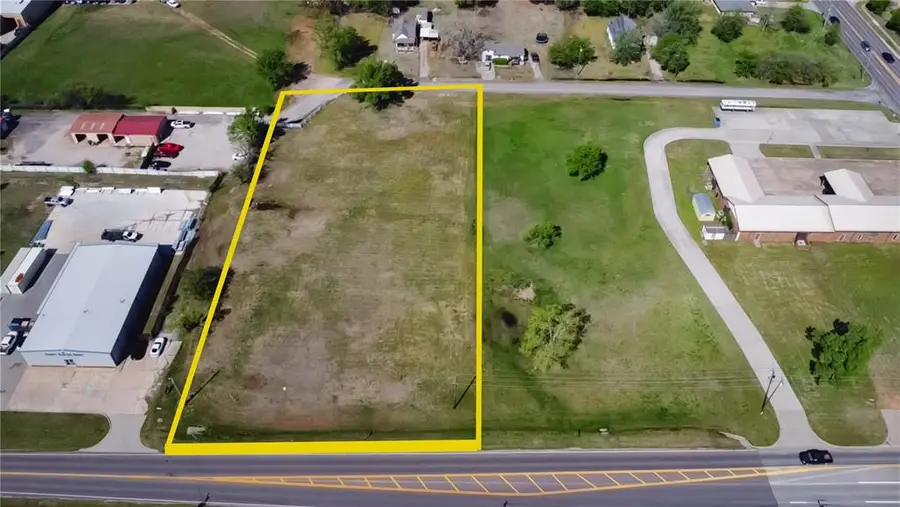 2097 S Eastern Avenue, Moore, OK 73160 - #2