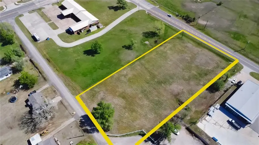 2097 S Eastern Avenue, Moore, OK 73160 - #3