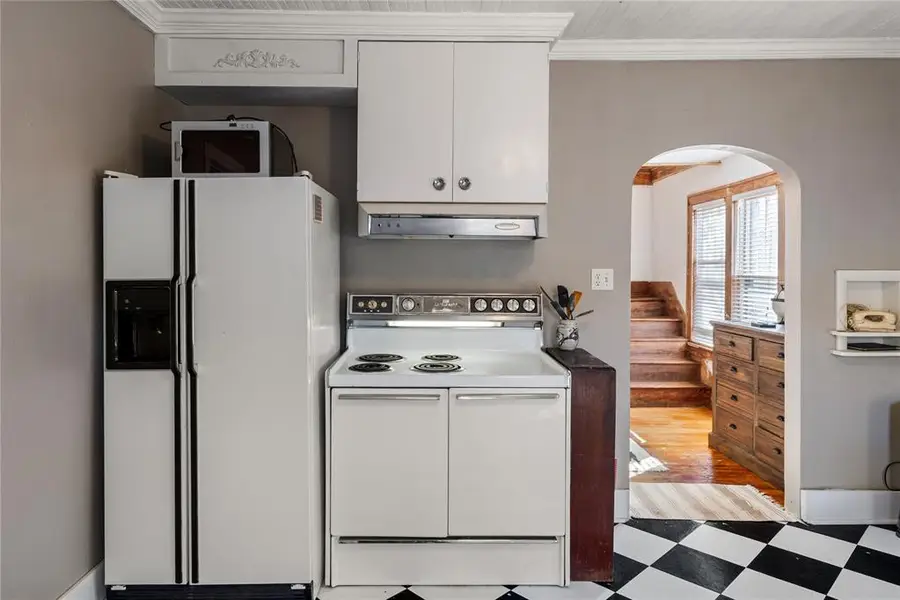 301 E Mckinley Avenue, Apache, OK 73006 - #3