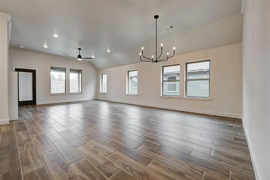 3321 Slate River Drive, Yukon, OK 73099 - Image #3