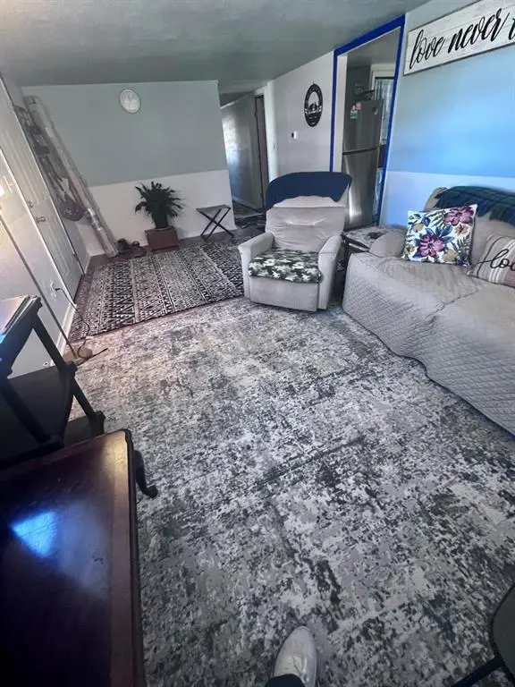 304 S Shannon Street, Wayne, OK 73095