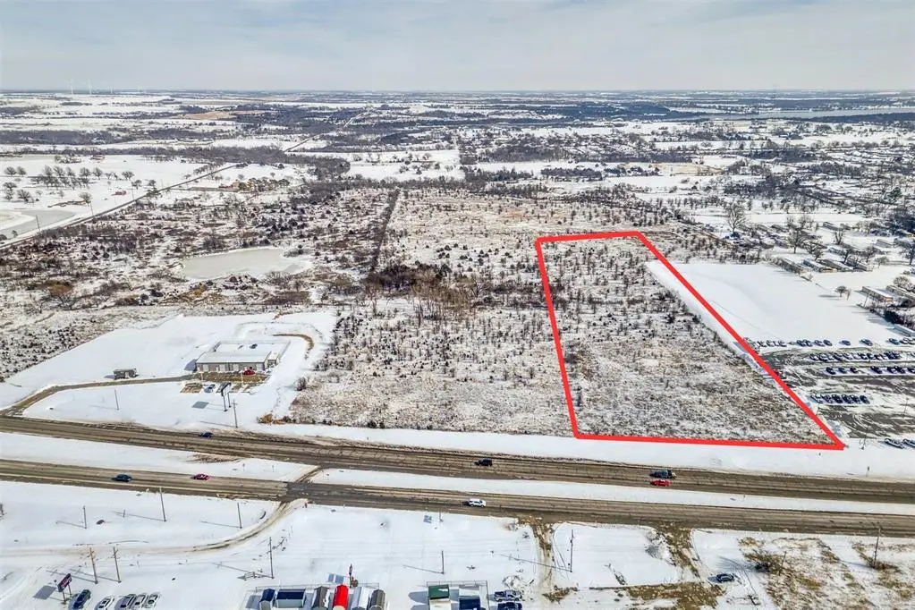 14th St & E Hubbard Rd, Ponca City, OK 74604 - Image #1