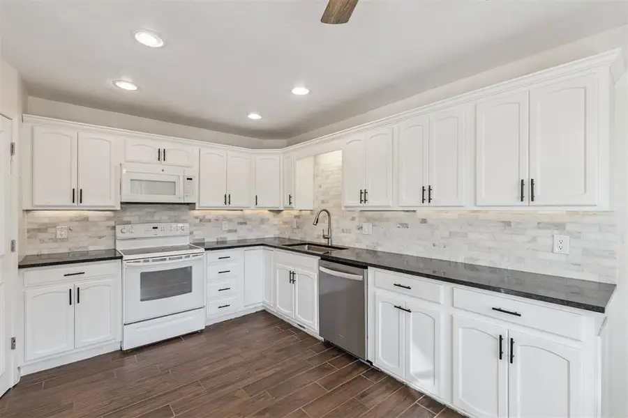 2332 Appleway Street, Edmond, OK 73013 - #2