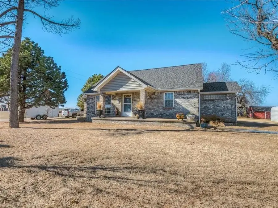 1701 N Morgan Road, Tuttle, OK 73089 - Image #2