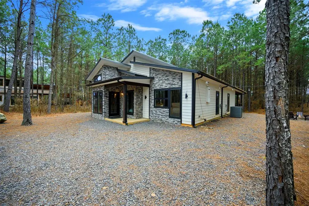 73 Carter Valley Lane, Broken Bow, OK 74728 - Image #1