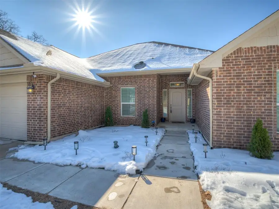 19210 Hidden Pines Drive, Norman, OK 73026 - Image #2