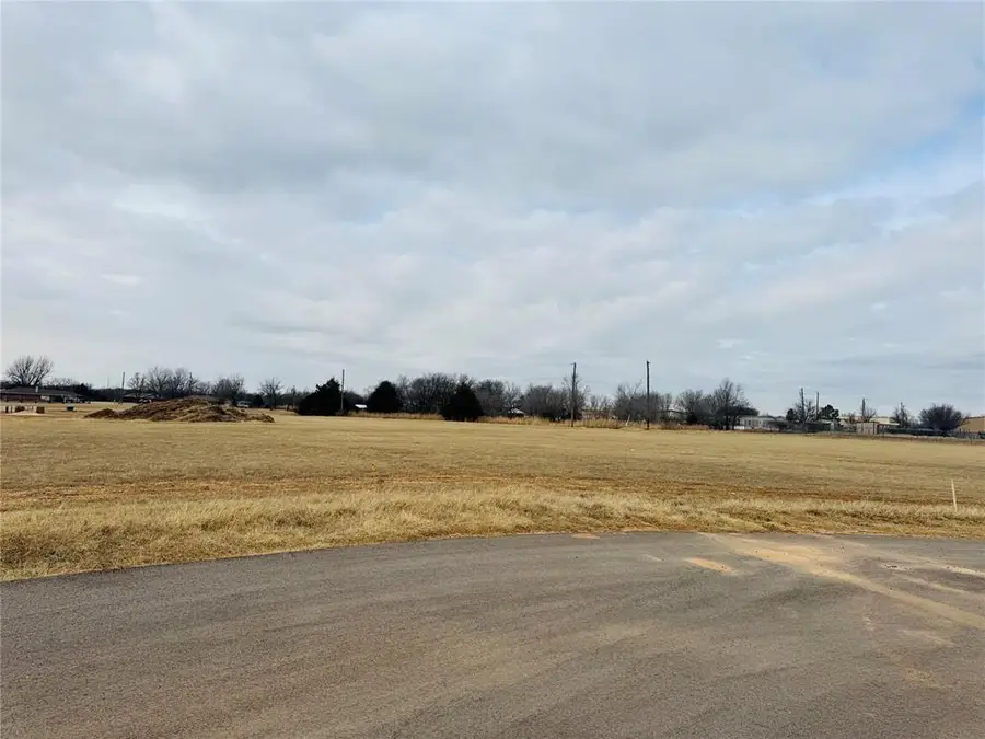 2442 Friend Circle, Chickasha, OK 73018 - Image #3