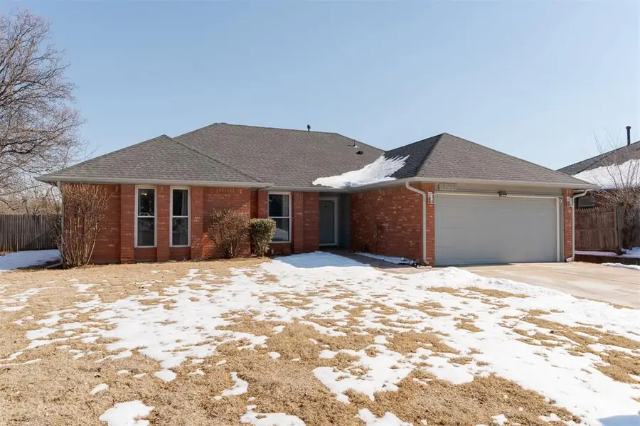 16732 Crest Valley, Edmond, OK 73012 - Image #2