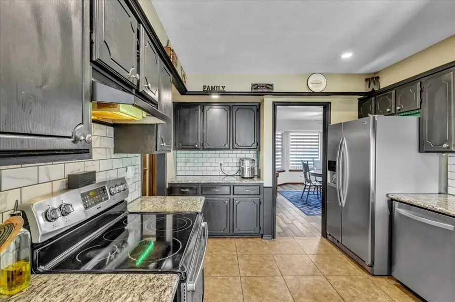 11212 N Ann Arbor Avenue, Oklahoma City, OK 73162 - #2