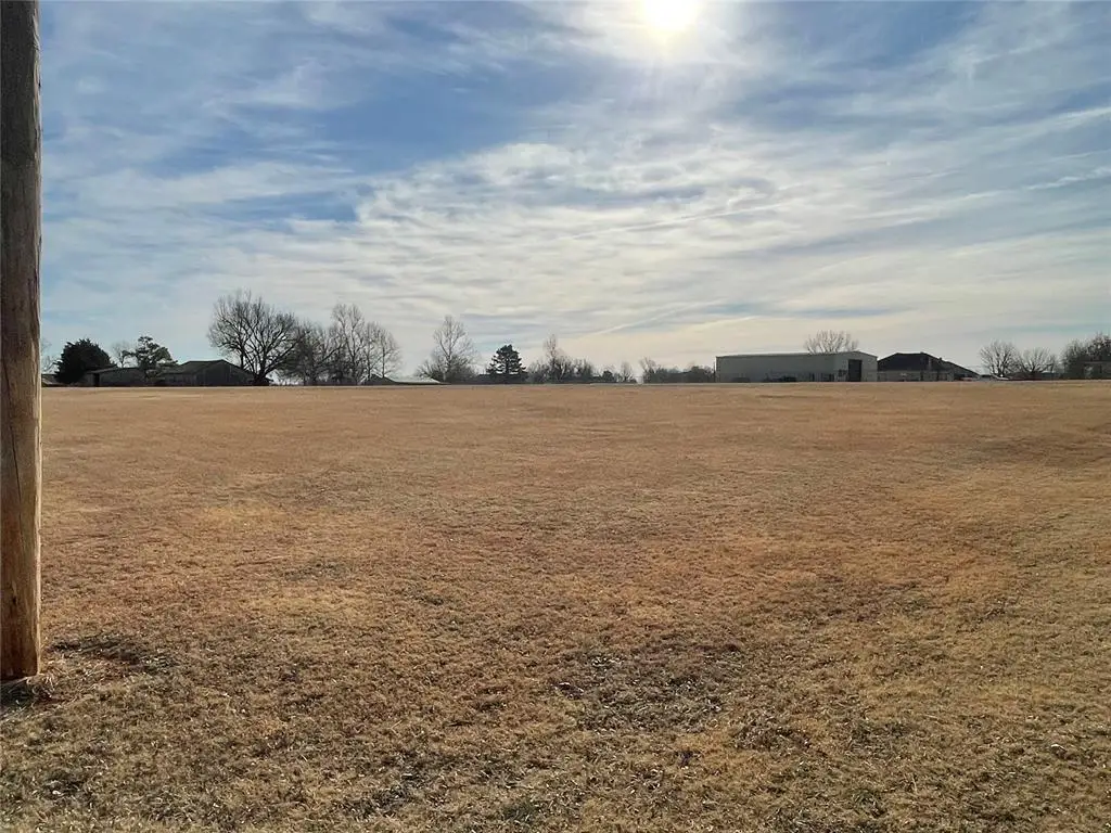 19200 Garden Ridge, Edmond, OK 73012 - Image #1