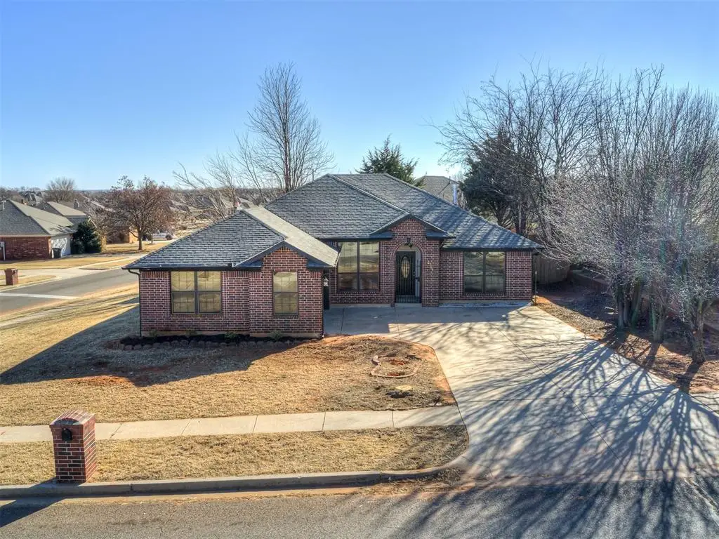 2304 SE 5th Street, Moore, OK 73160 - Image #1