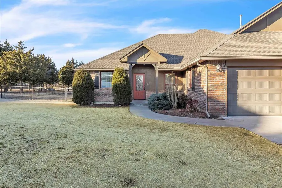 879 Crooked Oak Circle, Guthrie, OK 73044 - #3