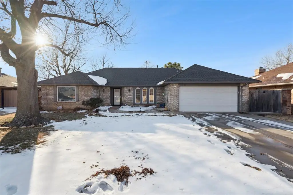 10121 Casa Linda, Oklahoma City, OK 73139 - Image #1