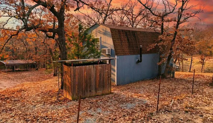 2448 E Arapaho Road, Sulphur, OK 73086 - Image #3