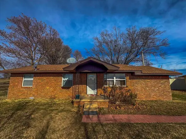 25025 100th Street, Maysville, OK 73057