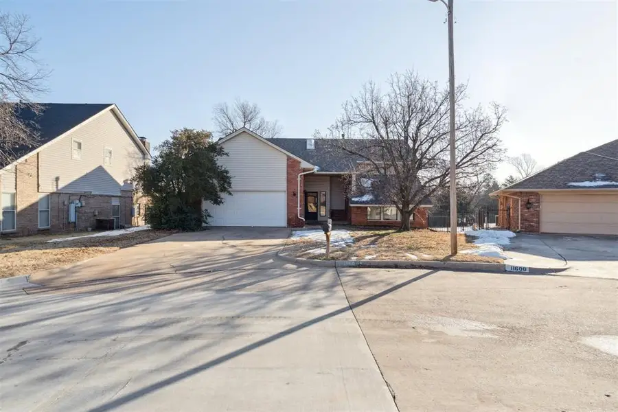 11608 Kings Circle, Oklahoma City, OK 73162 - Image #3