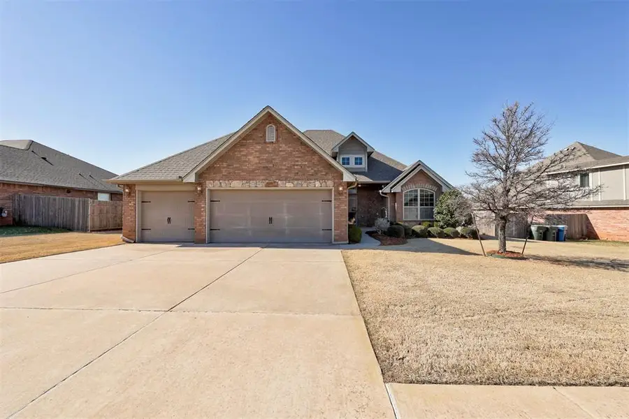 5009 Champlain Place, Edmond, OK 73025 - #2