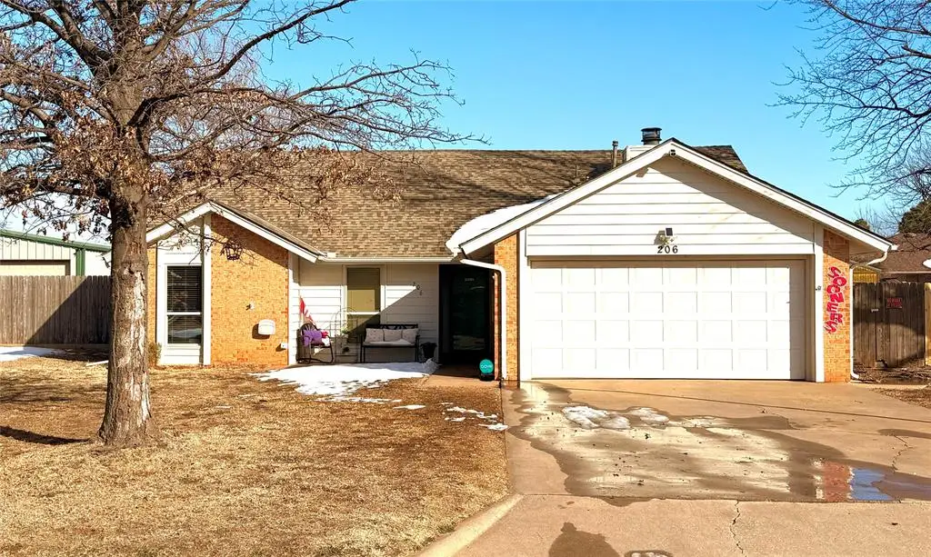206 Sycamore Avenue, Elk City, OK 73644 - Image #1