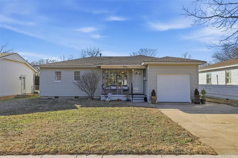 629 N Broadway, Edmond, OK 73034 - #2