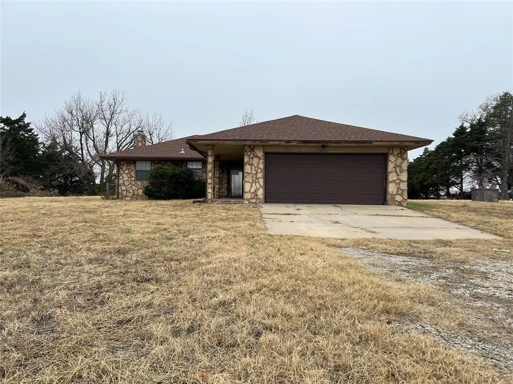 31162 Square Top Road, Anadarko, OK 73005 - #1