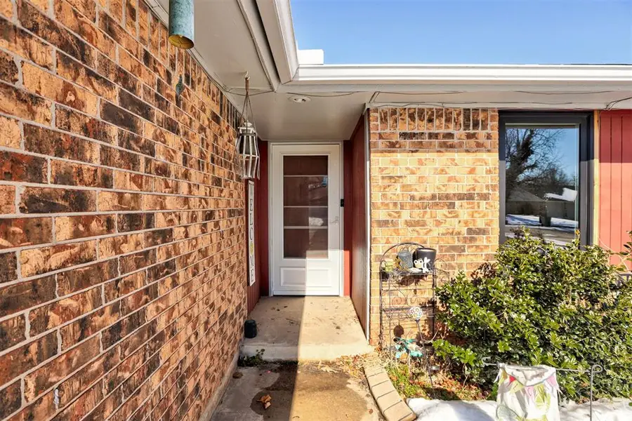 971 Dover Mansion, Yukon, OK 73099 - Image #2