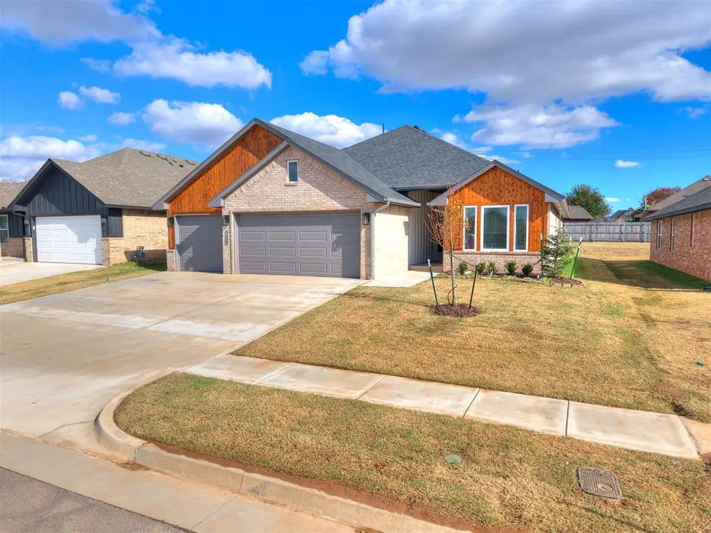 7708 Three Woods Lane, Yukon, OK 73099 - Image #1