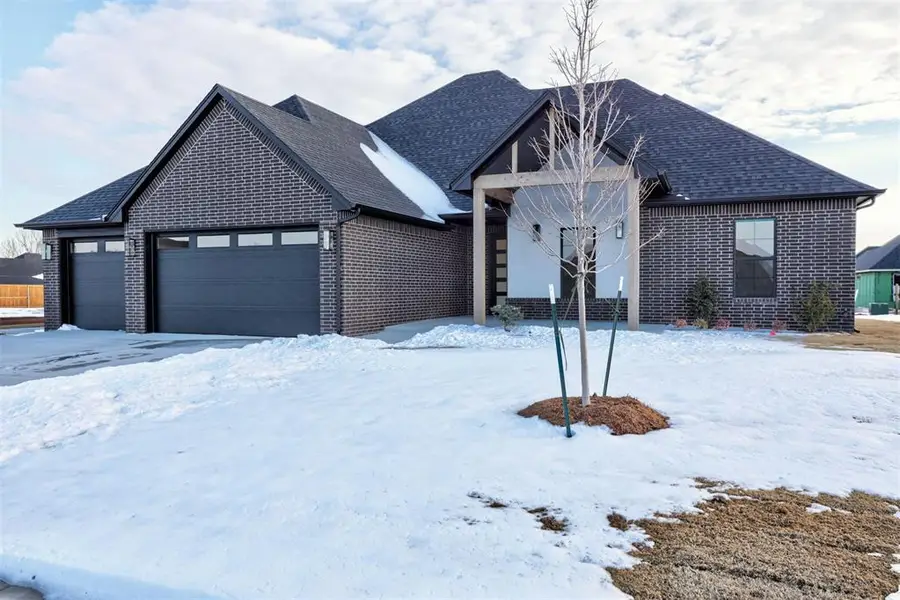 2208 W Sunset Drive, Mustang, OK 73064 - Image #3