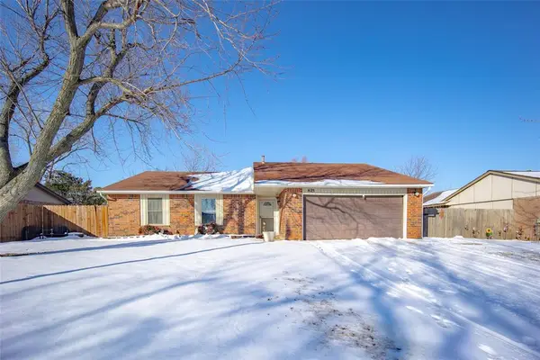 625 Champion Lane, Moore, OK 73160