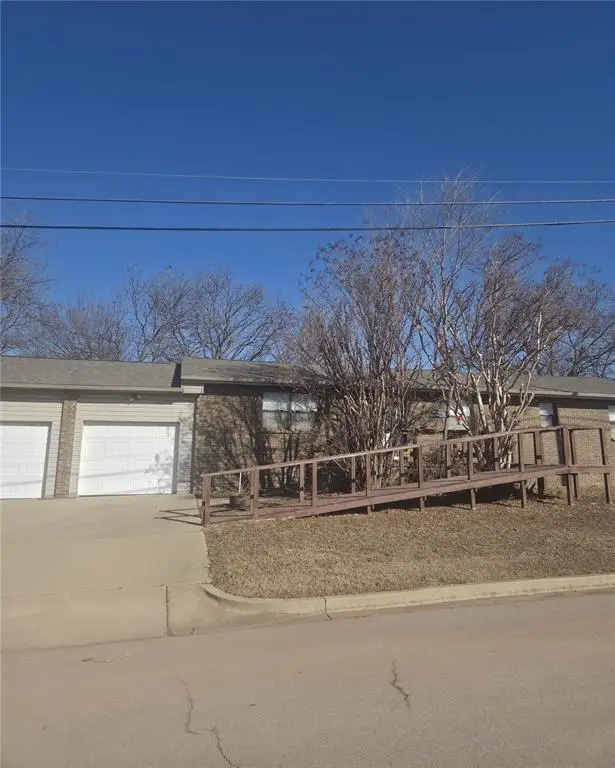 1203 N Jim Thorpe Boulevard, Prague, OK 74864 - Image #1