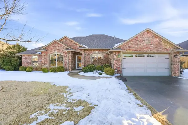 912 Stephanie Lane, Altus, OK 73521