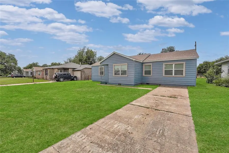 615 N Lowe, Hobart, OK 73651 - Image #2