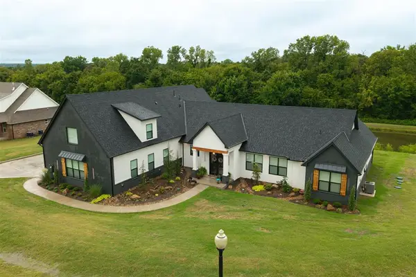 835 Hidden View Acres Drive, Blanchard, OK 73010